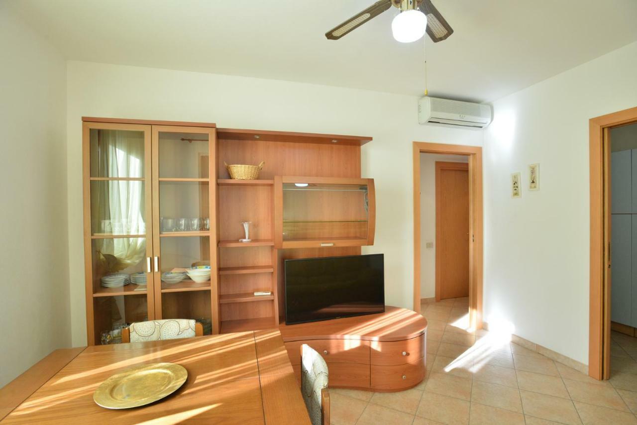 Izzhome Crispi Pula Exterior photo